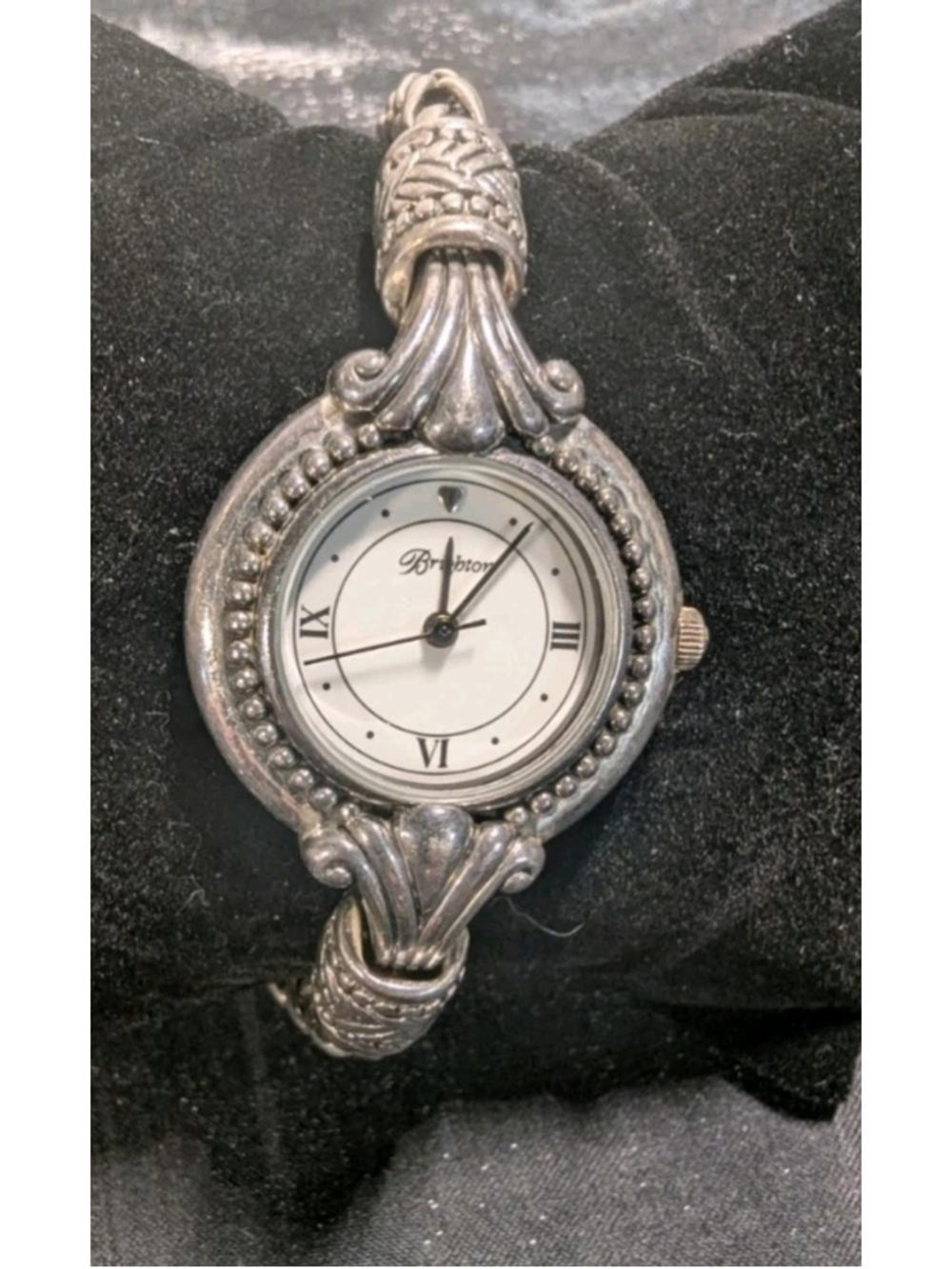 VTG Brighton CALGARY Watch Silver Braided Chain Round Face Toggle